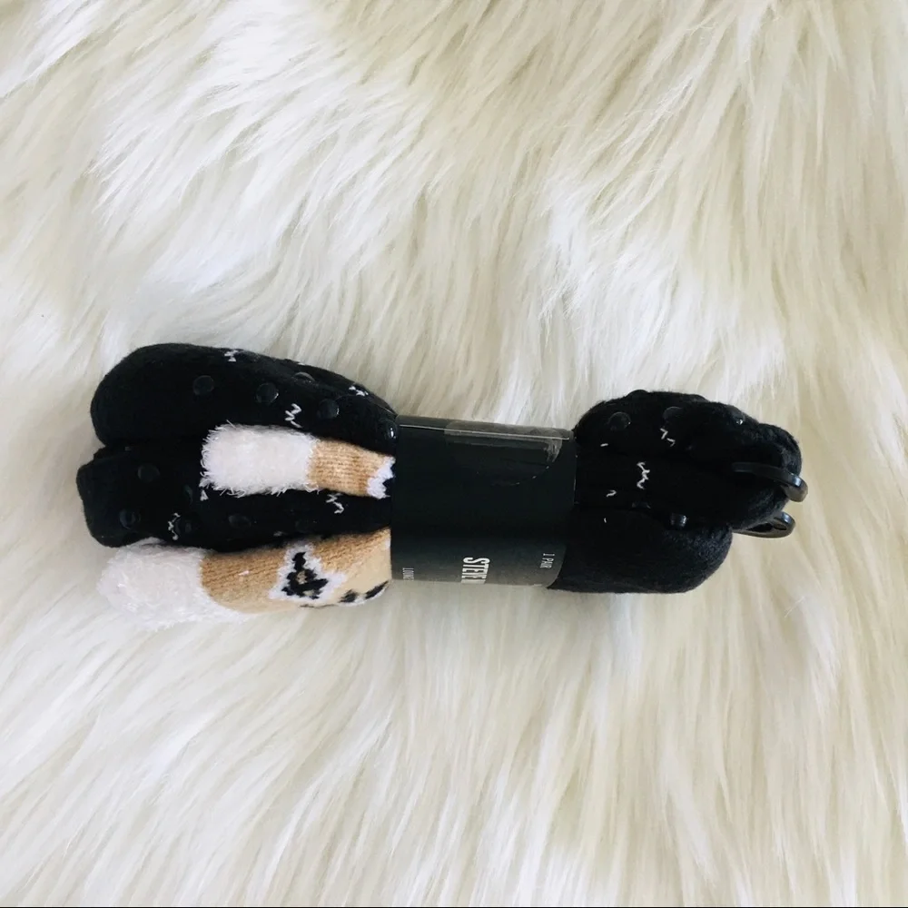 NWT Steve Madden Soft Warm Women’s Cabin Socks